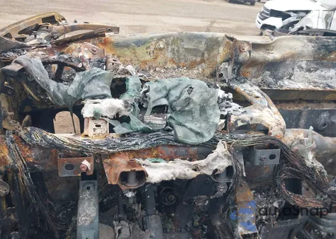 2024 Jeep Wagoneer L Series Ii Carbide from USA, damaged, VIN 1C4SJSBP0RS119082